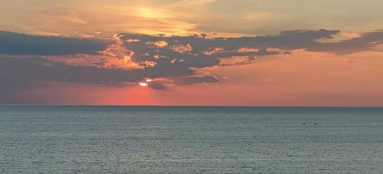 Sunset Bay Bed and Breakfast Torre Suda Εξωτερικό φωτογραφία