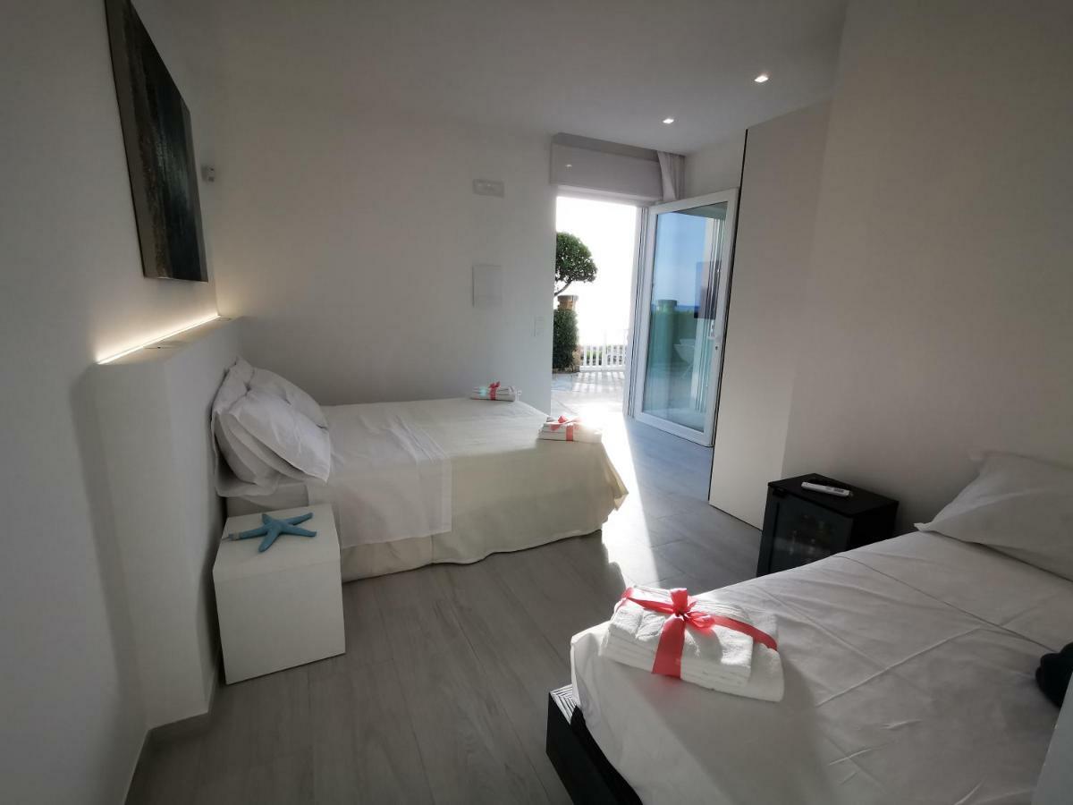 Sunset Bay Bed and Breakfast Torre Suda Εξωτερικό φωτογραφία